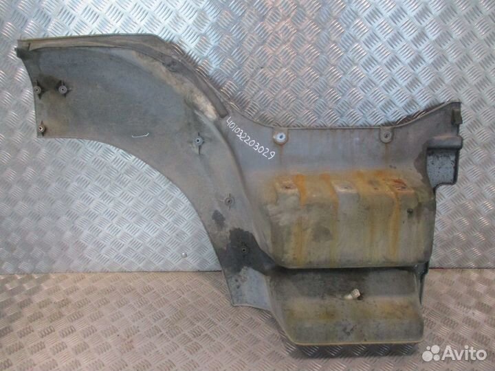 Корпус подножки левый DAF 1363816