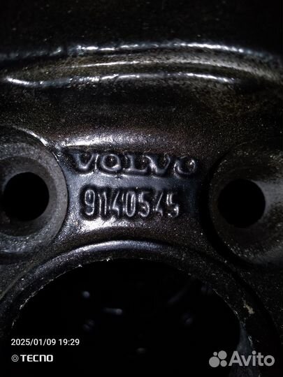 Литые диски r15 на Volvo
