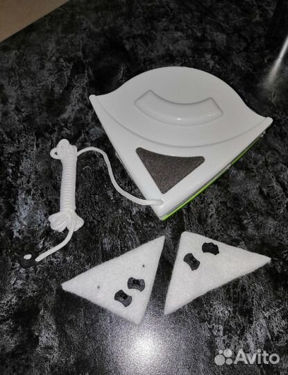 Магнитная щётка для мытья окон