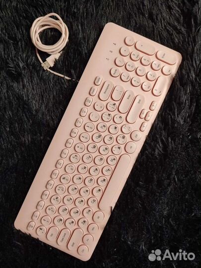 Розовая клавиатура