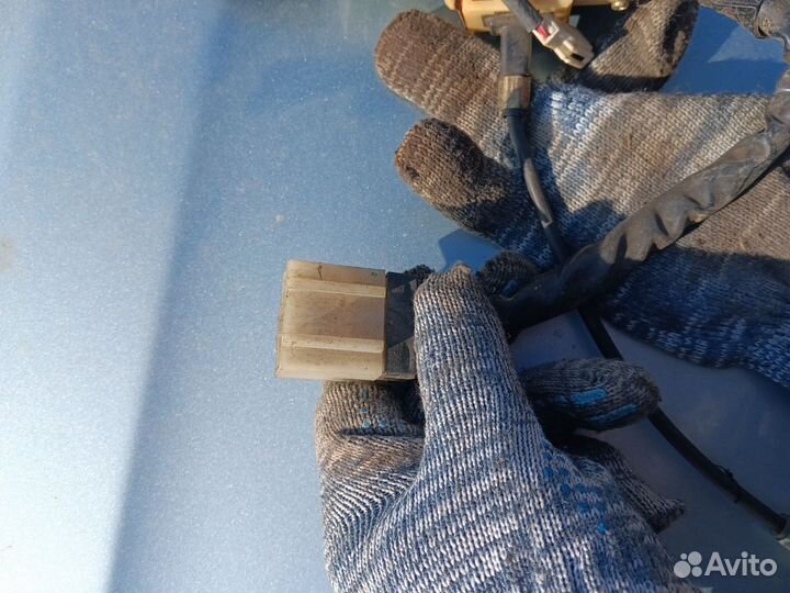 Замок зажигания nissan elgrand пятидесятый кузов