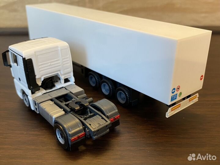 1:87 Модель грузовика MAN от Herpa