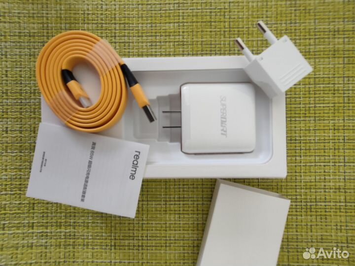 Оригинальное з/у Realme SuperDart Charge 65W