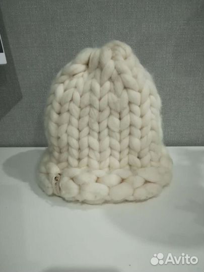 Шапка женская из мериноса