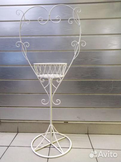 Подставка для цветов напольная металлическая