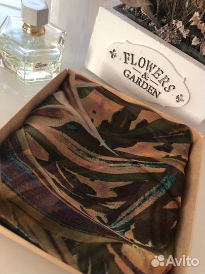 Платок. Итальянский шелк. Ручная работа