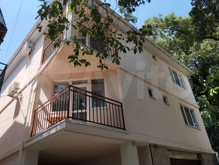 2-к. квартира, 40 м², 2/4 эт.