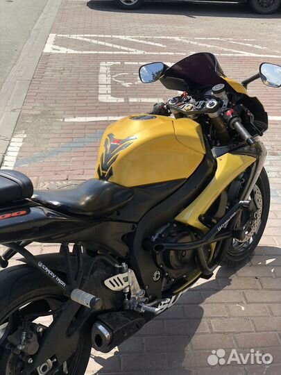 Suzuki gsx r600 k6