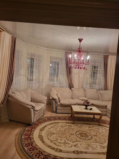 3-к. квартира, 87 м², 2/4 эт.