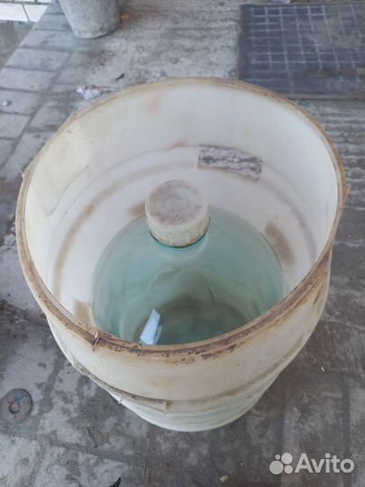 Бутылка стеклянная 20 литров