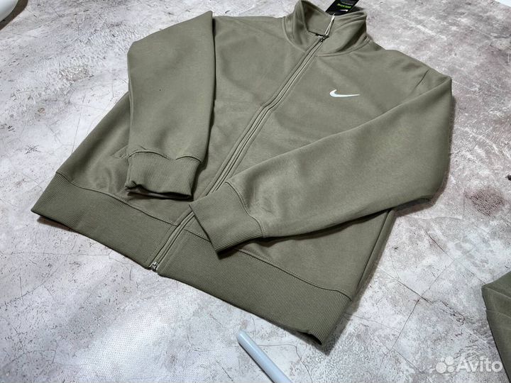 Спортивные костюмы Nike