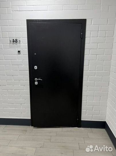 Дверь входная для дома и квартиры