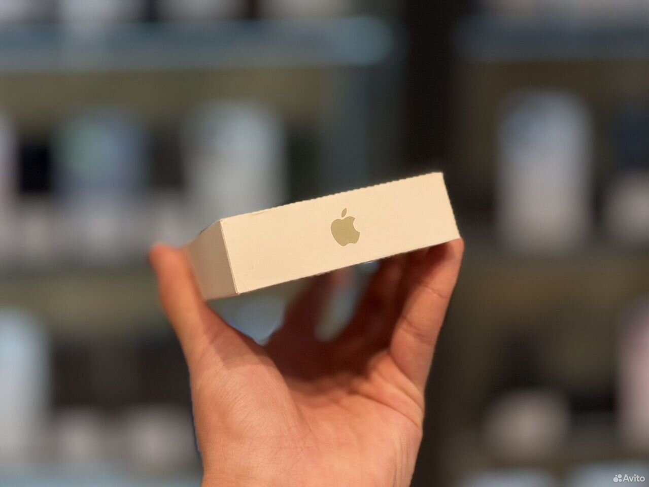 iPhone 17, 256 ГБ, SIM + eSIM