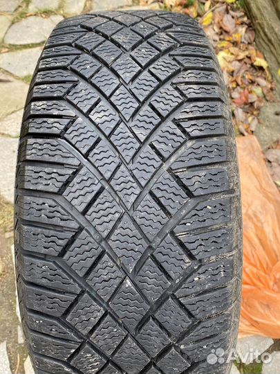 Continental ContiVikingContact 7 235/65 R17