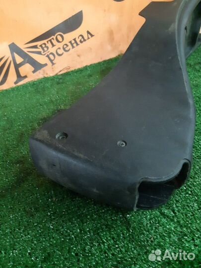 Консоль между сидений Ваз 21093 хэчбек 1 2003