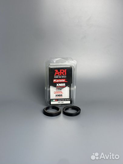 Сальники передней вилки ARI.102