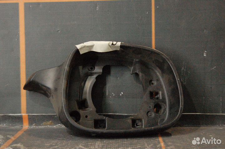 Рамка зеркала левого - BMW X1 E84