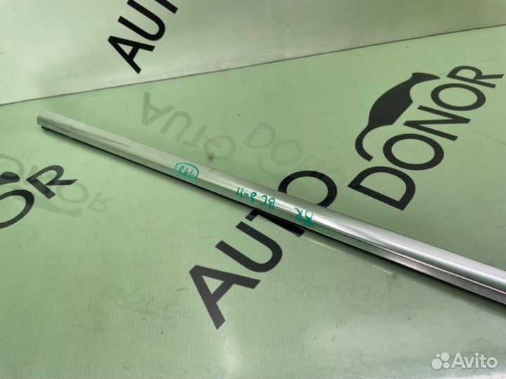 Молдинг двери хромированный задний правый