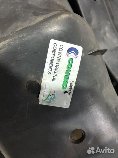 Кронштейн фары RH