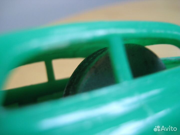 Машинка детская инерционная конец 50-х годов ххв