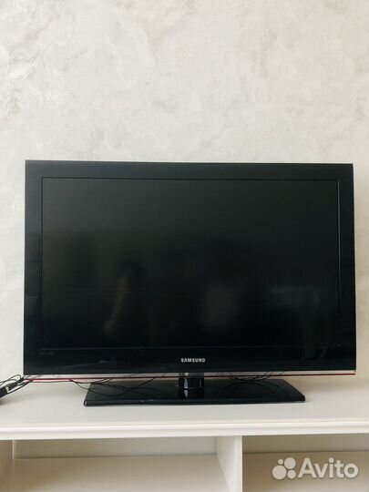 Телевизор samsung