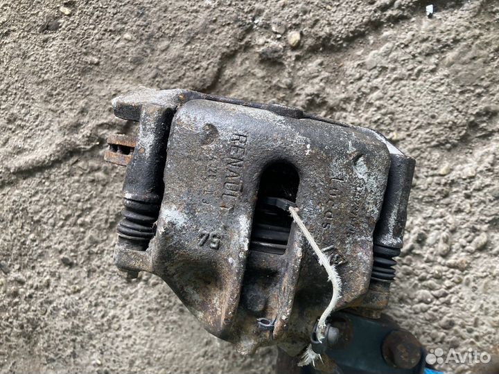 Тормозные суппорта Рено laguna 1 передние