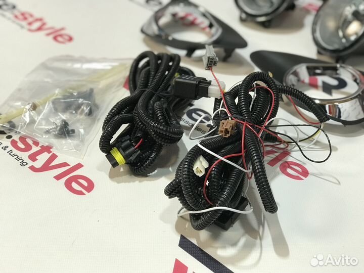 Туманки Toyota Vitz 130 1м 10-14г Уст комп