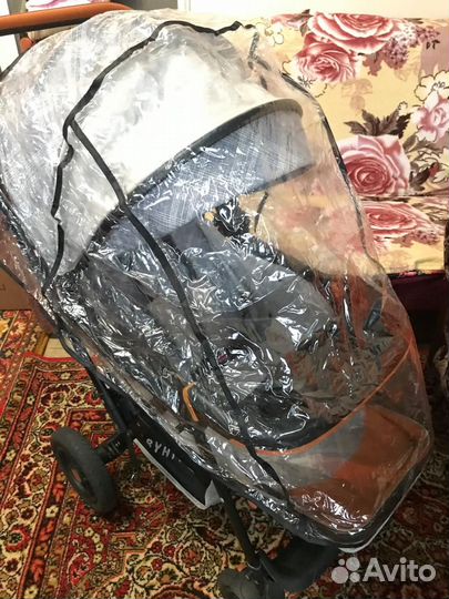 Прогулочная коляска