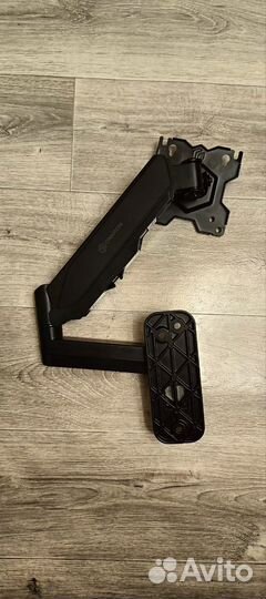 Кронштейн для монитора