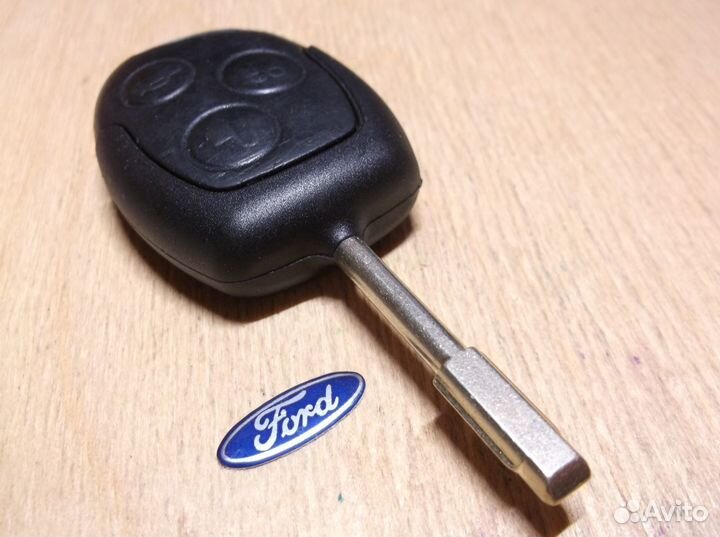 Чип ключ Ford Mondeo 3 кнопки