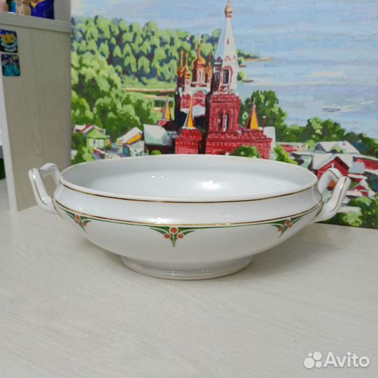 Фарфоровая супница СССР