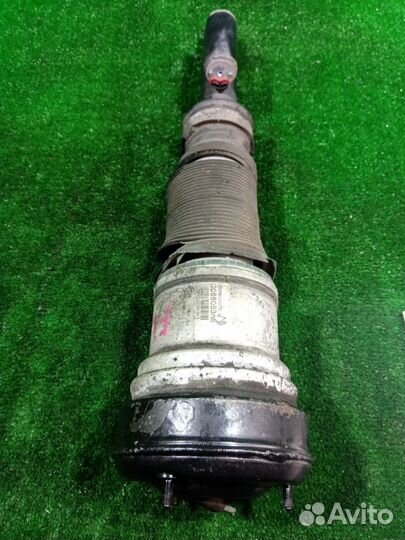 Стойка подвески передняя левая Mercedes-Benz S350