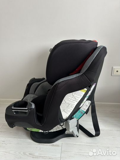 Автомобильное кресло