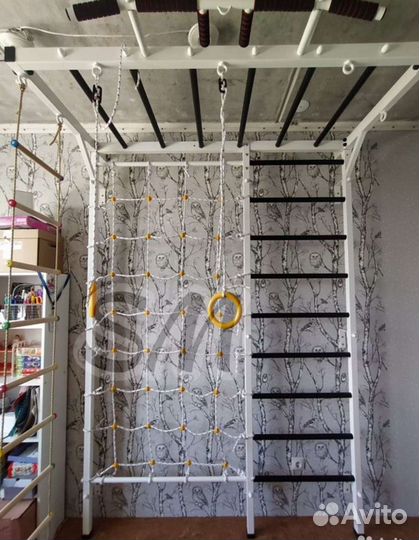 Шведская стенка с рукоходом и лазанкой