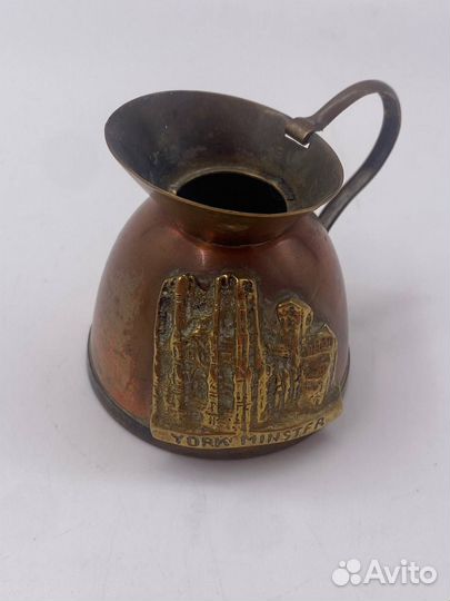 Антикварные миниатюрные кувшинчики. Латунь