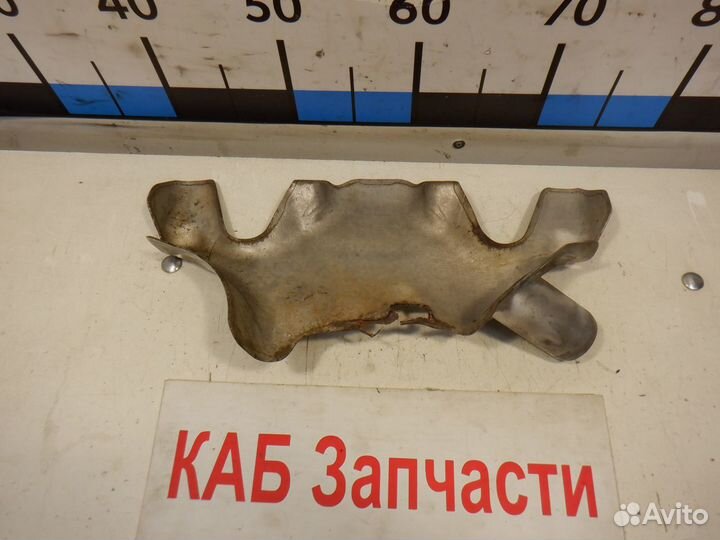 Экран тепловой Шланг подогрева Skoda Fabia 1.4 л