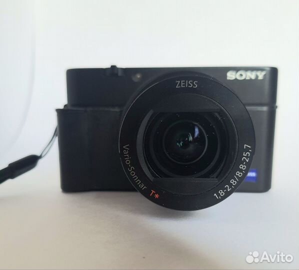 Фотоаппарат Sony Cyber-shot DSC-RX100M3