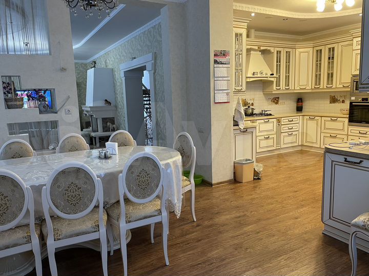 Дом 500 м² на участке 25 сот.