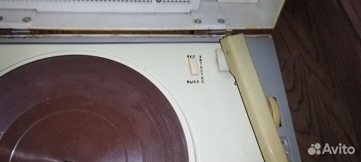 Проигрыватель винила СССР