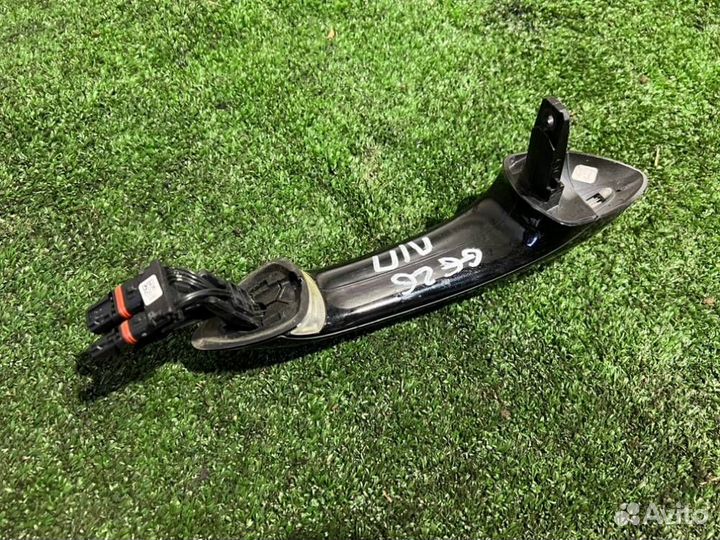 Ручка двери внешняя правая Bmw F10