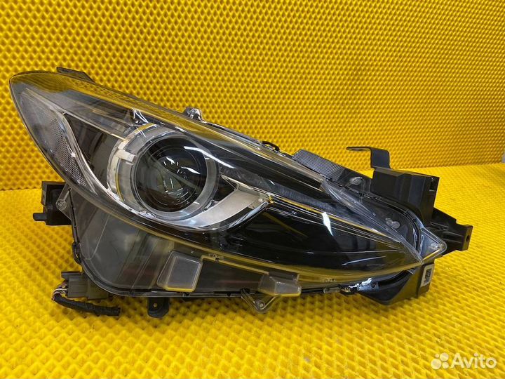 Комплект фар адаптив биксенон Mazda 3 BM до рест