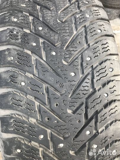 Nokian Tyres Hakkapeliitta 8 SUV 235/65 R17