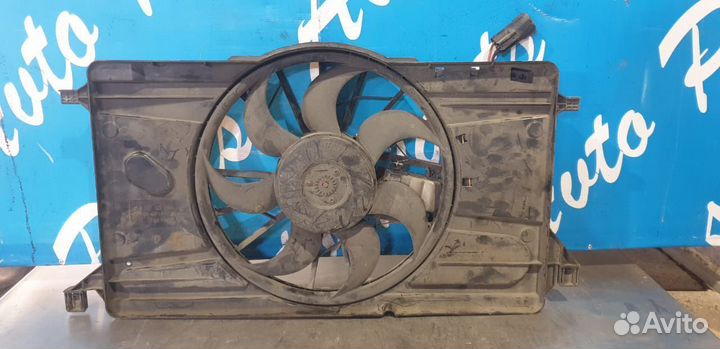 Диффузор радиатора охлаждения Мазда 3