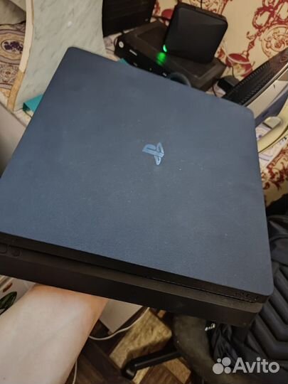 Игровая приставка ps4