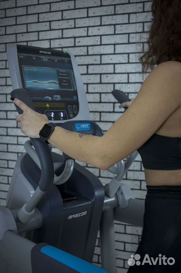 Эллиптический тренажер б/у Precor AMT 885 p80