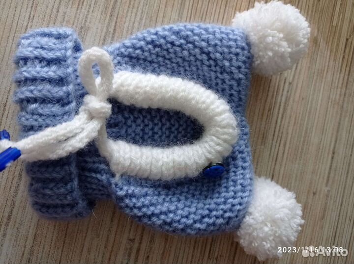 Маечки, шапка, поводок,сумка утепленная для собаки