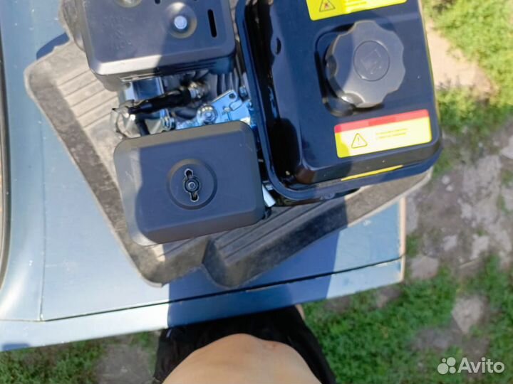 Бензиновый двигатель 7