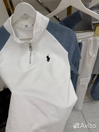 Спортивный костюм женский