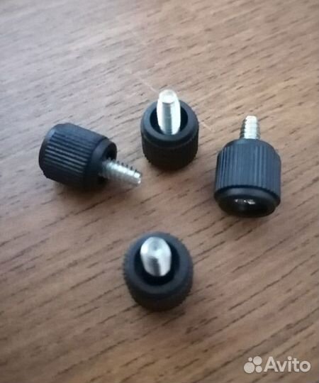 Крепежные изделия (винты) для корпуса