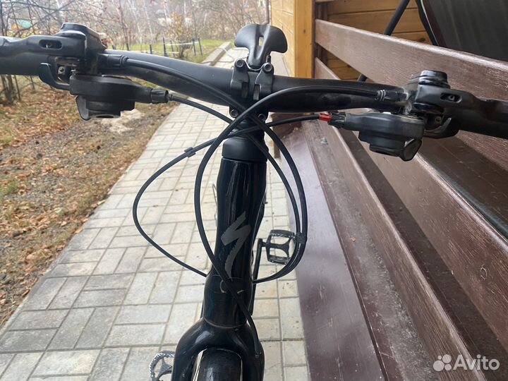Specialized sirrus pro carbon 2018